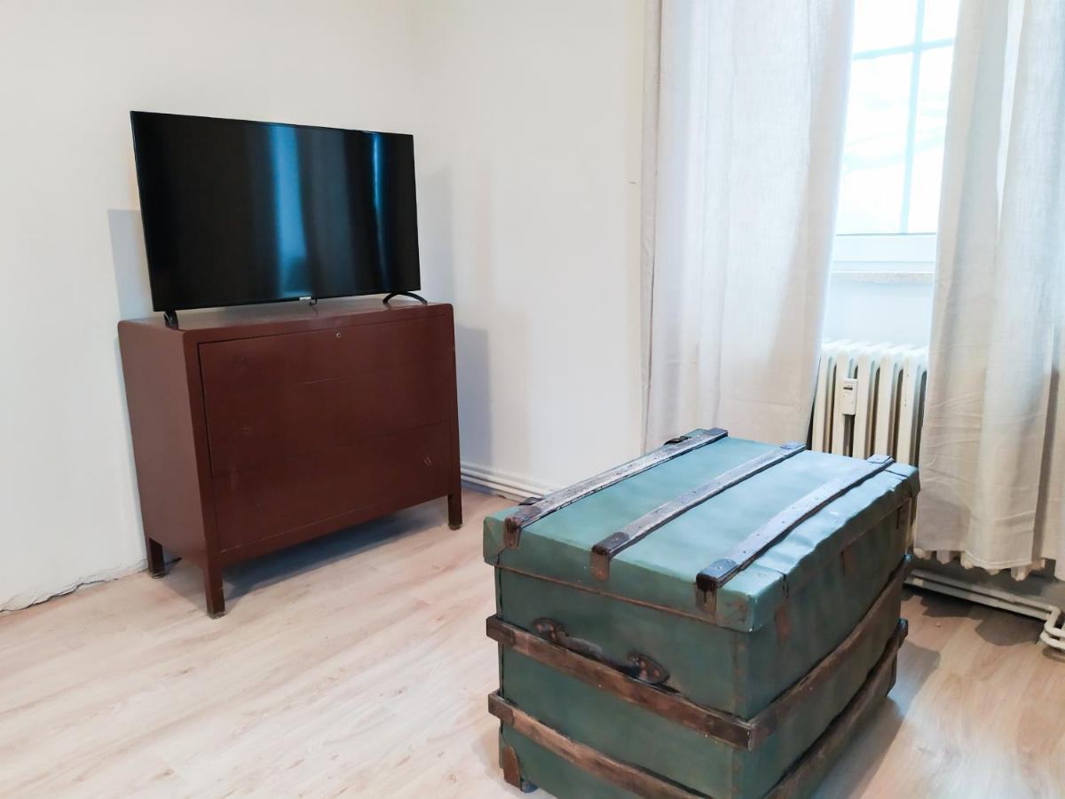 Alte Schule Gaestehaus - Fraeulein Apartment Bitburg Eksteriør bilde