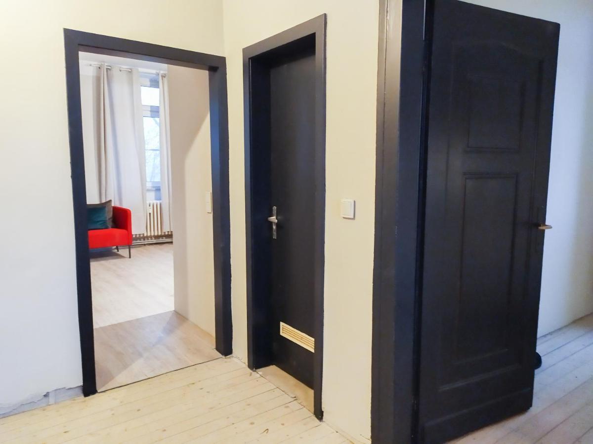 Alte Schule Gaestehaus - Fraeulein Apartment Bitburg Eksteriør bilde