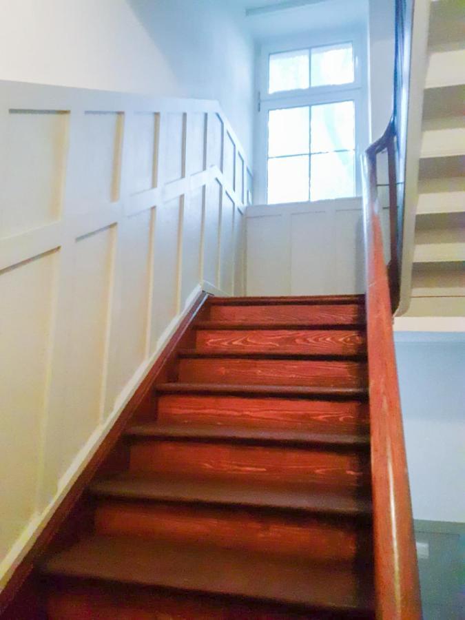 Alte Schule Gaestehaus - Fraeulein Apartment Bitburg Eksteriør bilde
